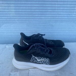 Hoka One One Mach 6 Women's Black White Running Sneakers Size 7B